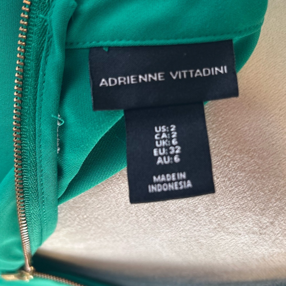Adrienne Vittadini Emerald Short Sleeve Midi Back Zip Up Dress ☘️ - Picture 6 of 9